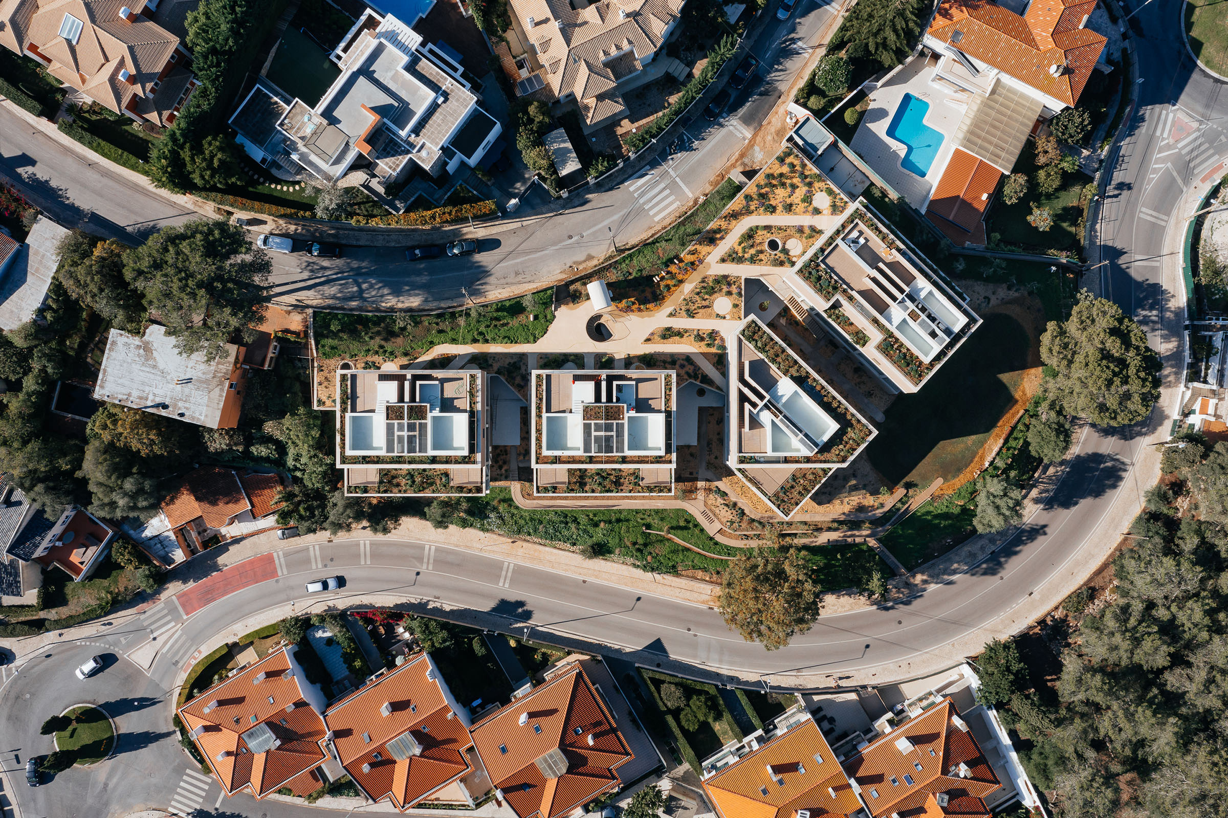 4 Edifícios na Avenida Brasil