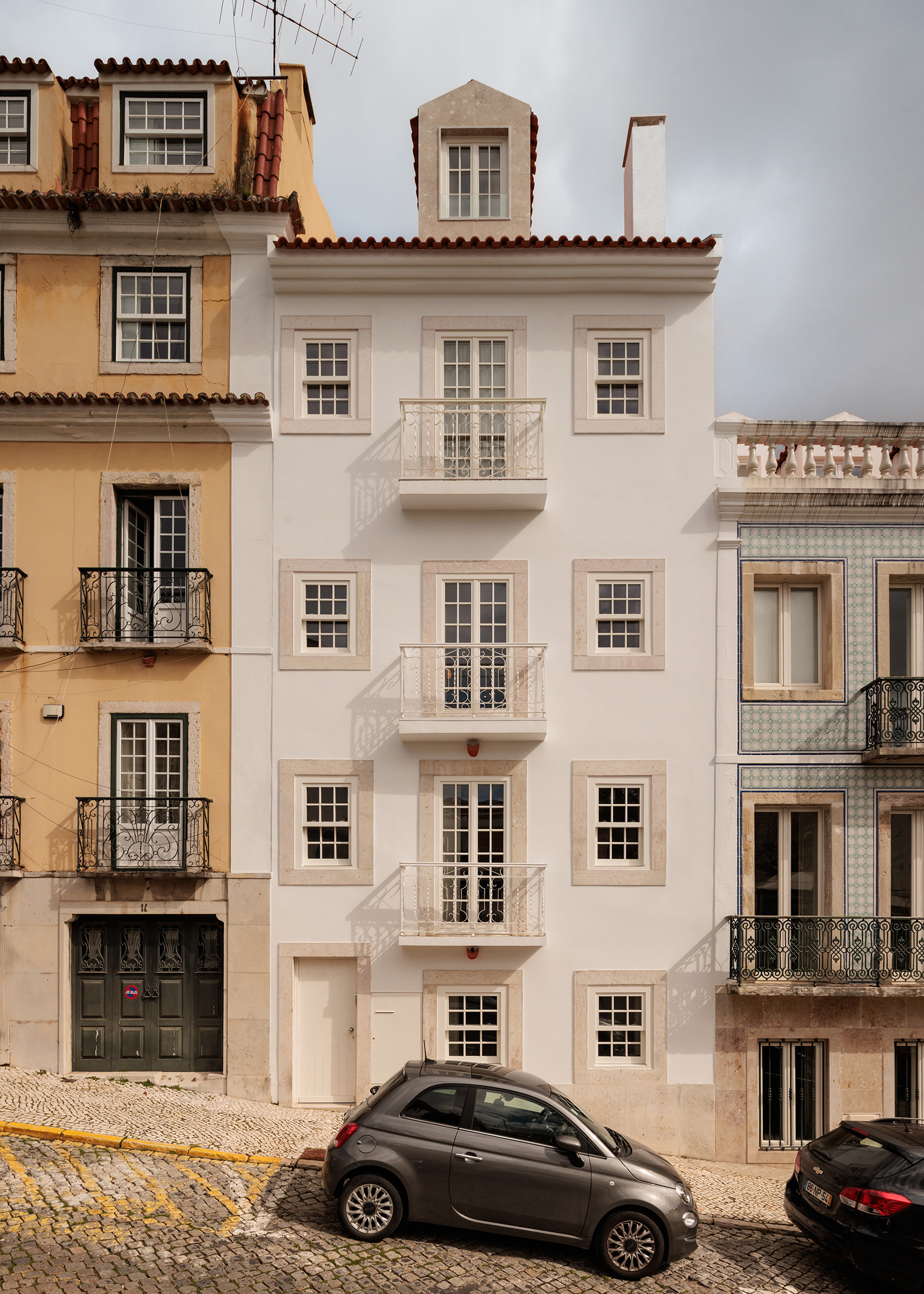 Edifício na Remédios à Lapa