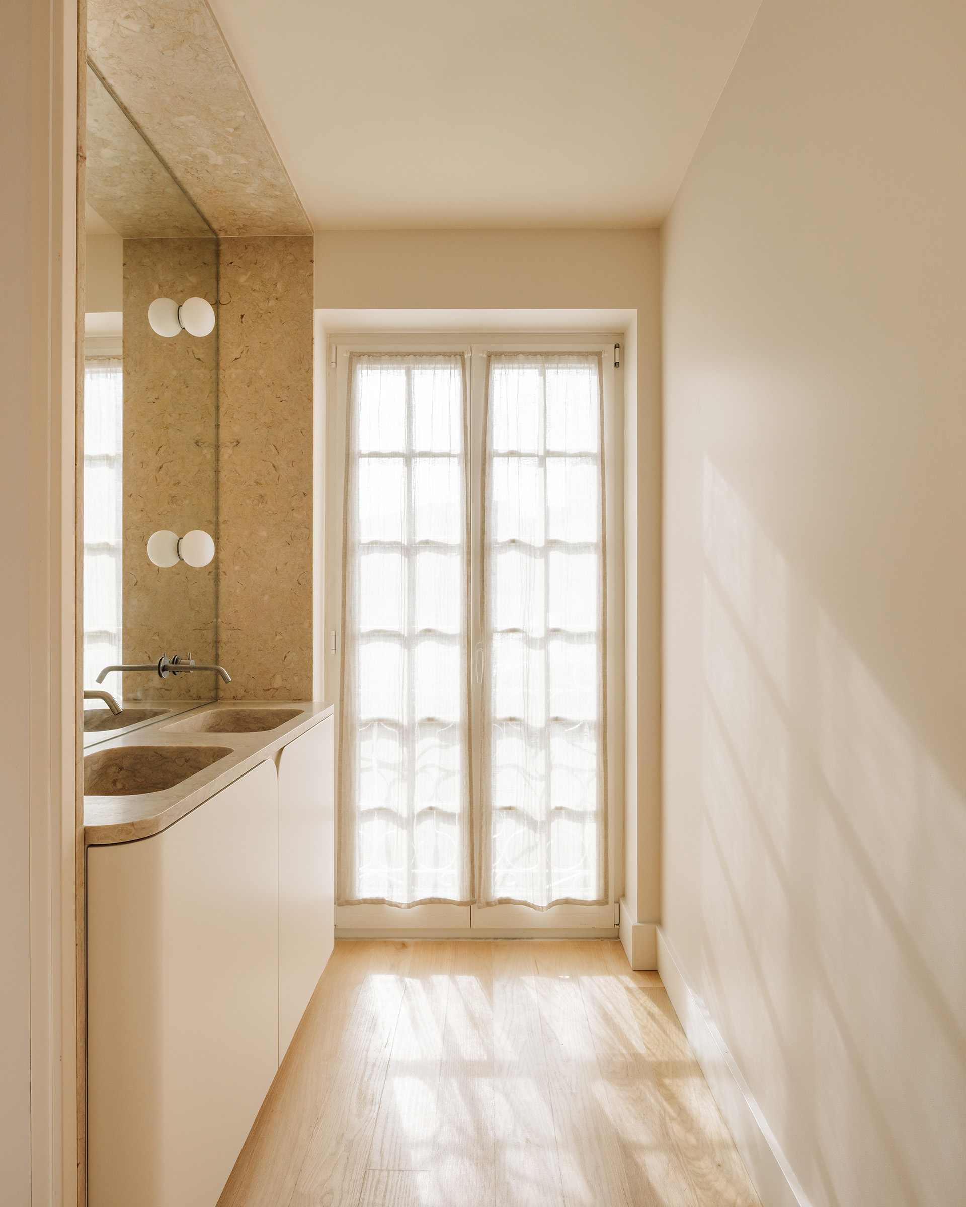 Edifício na Remédios à Lapa