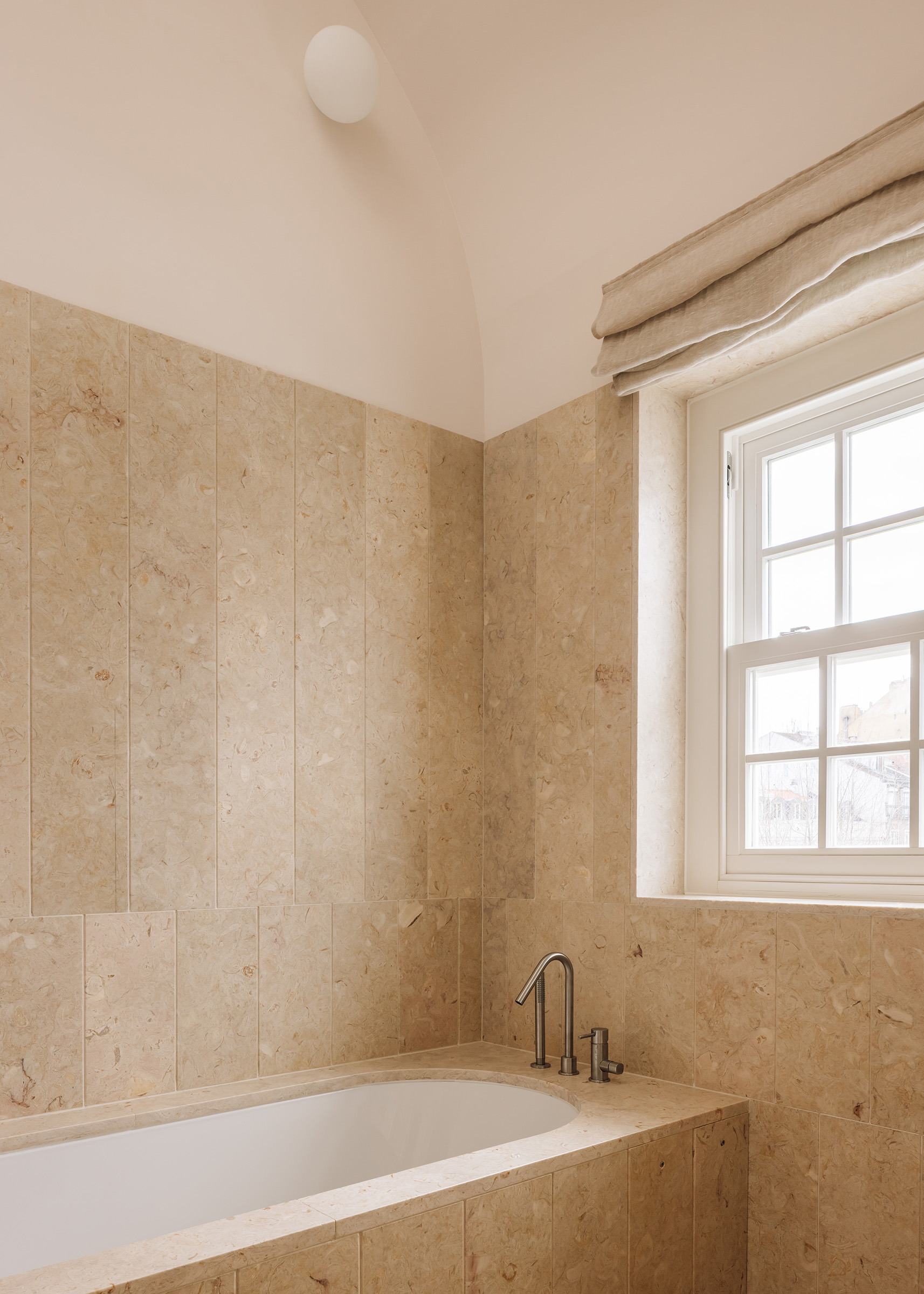 Edifício na Remédios à Lapa